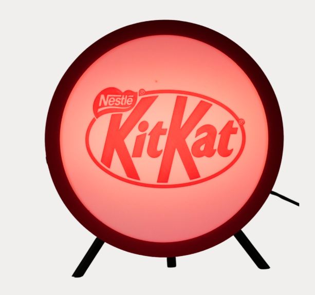 Luminária personalizada KitKat Nestlé